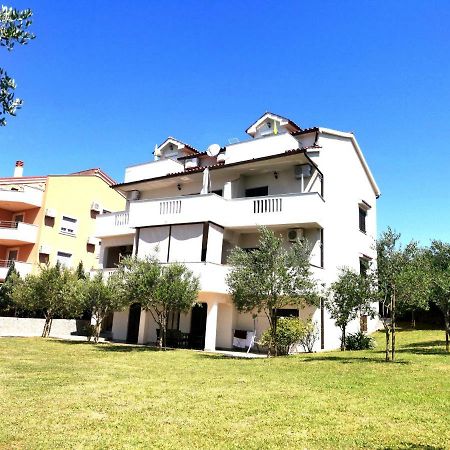 Apartments Ana Medulin Exterior foto