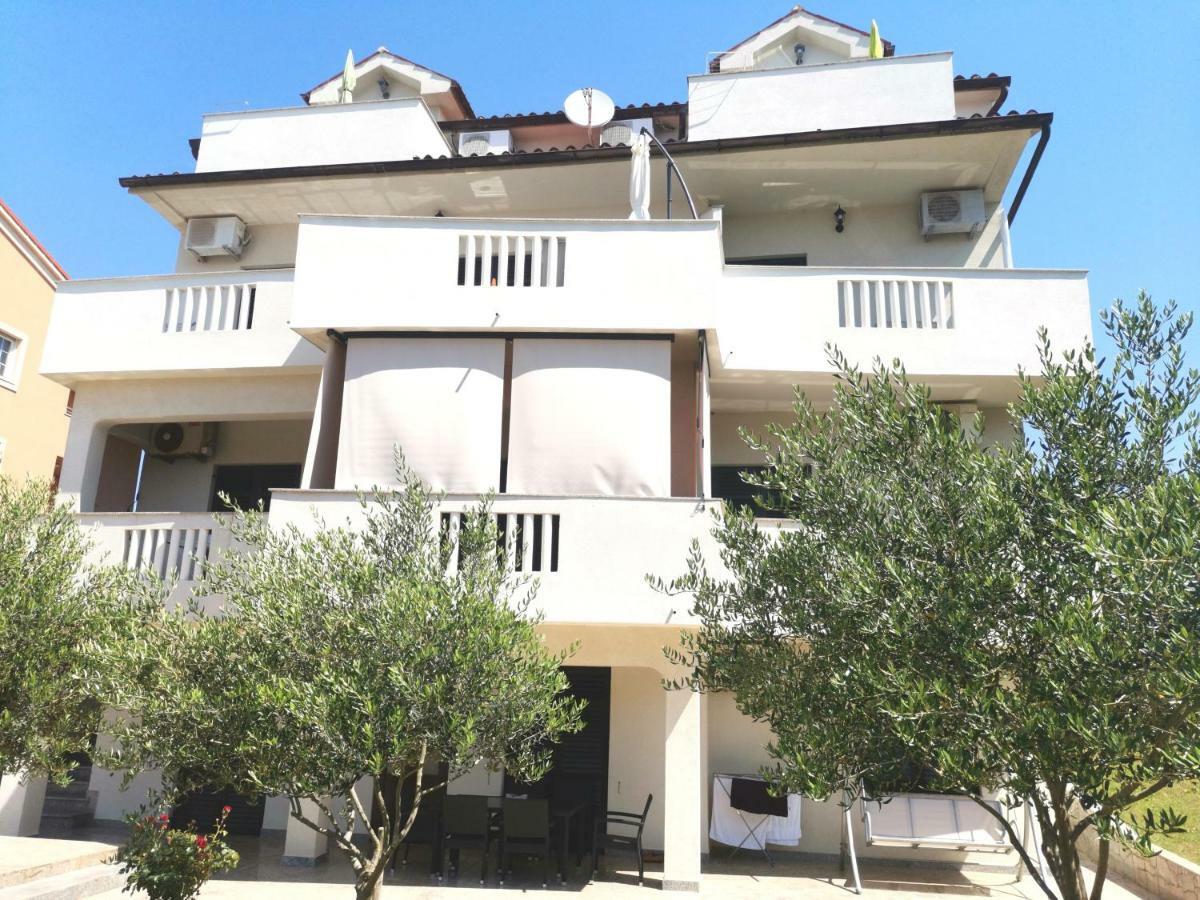 Apartments Ana Medulin Exterior foto